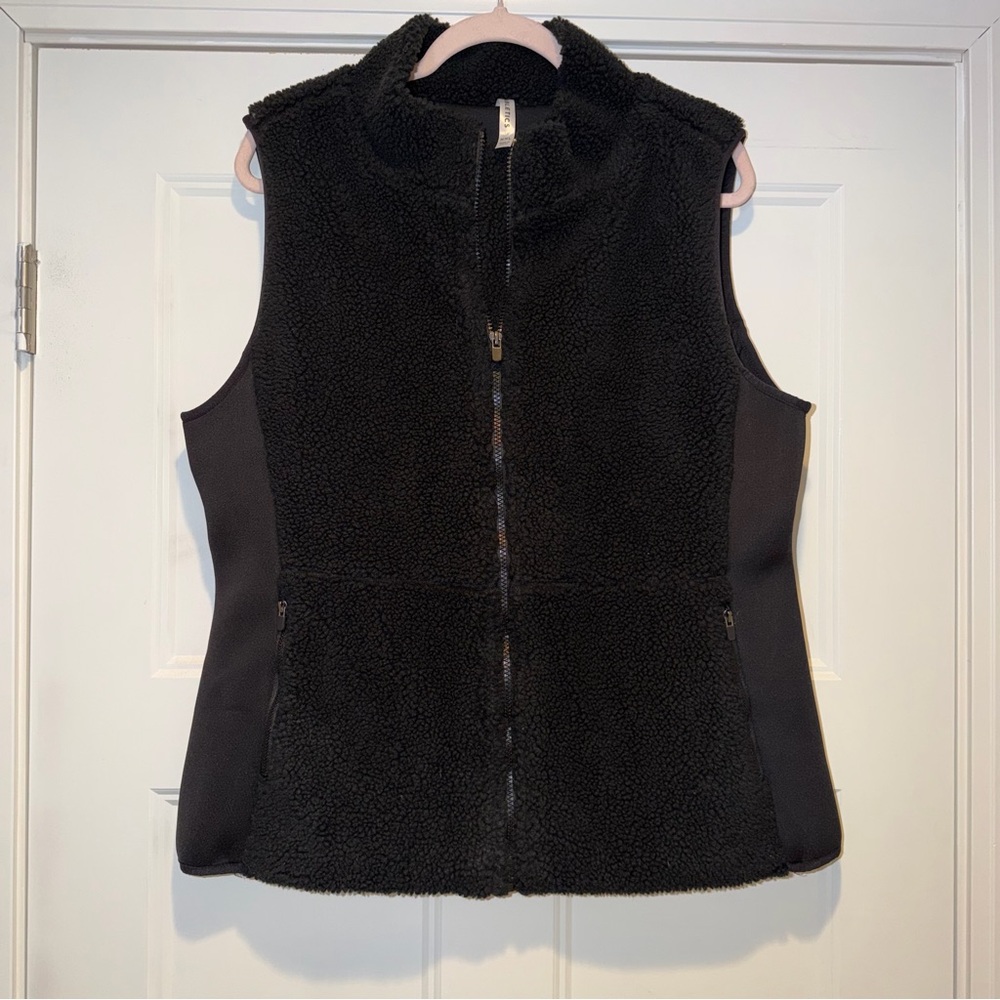 Fabletics Sedona Fleece Vest